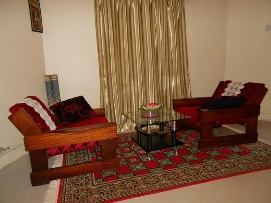 Standard Kır Evi, Göl Manzaralı