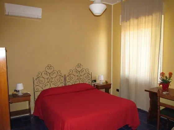 Classic Tek Büyük veya İki Ayrı Yataklı Oda