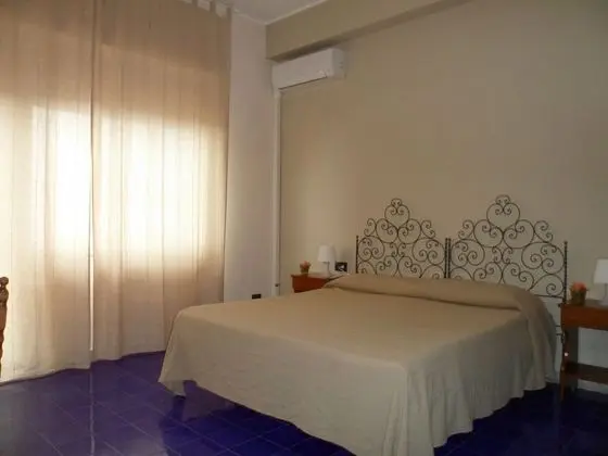 Panoramic Tek Büyük veya İki Ayrı Yataklı Oda