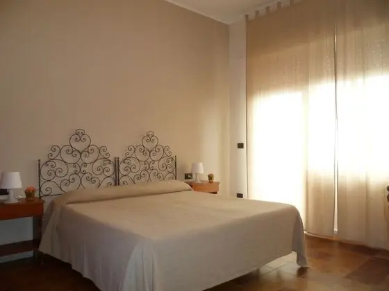 Panoramic Tek Büyük veya İki Ayrı Yataklı Oda