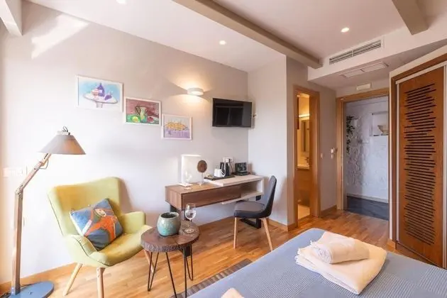 Deluxe Tek Büyük Yataklı Oda, Deniz Manzaralı