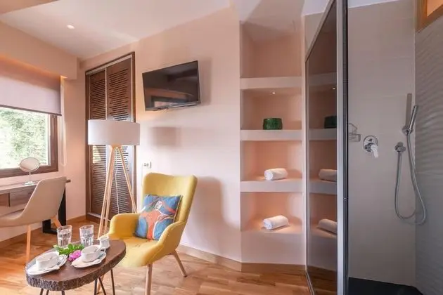 Deluxe Tek Büyük Yataklı Oda, Deniz Manzaralı