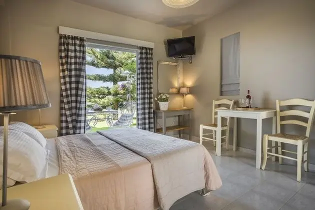 Standard Stüdyo, Deniz Manzaralı (for 3)