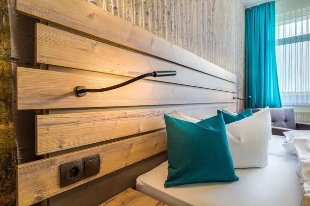 Tek Büyük Yataklı Oda