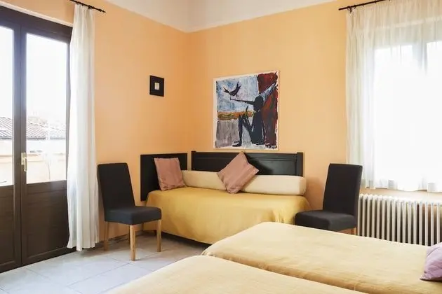 Üç Kişilik Oda