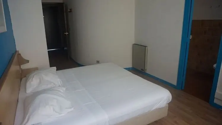 Economy Tek Büyük Yataklı Oda