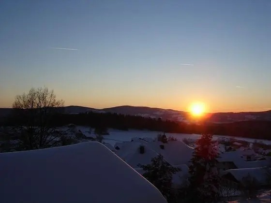 Basic Tek Büyük Yataklı Oda, 1 Büyük (Queen) Boy Yatak, Sigara İçilmez, Dağ Manzaralı