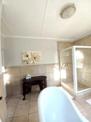 Standard Tek Büyük Yataklı Oda, Bahçe Manzaralı (Magnolia)