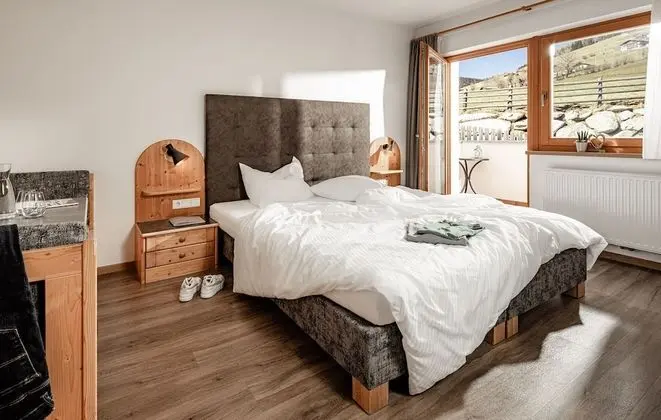 Economy Tek Büyük Yataklı Oda (Meadow View)