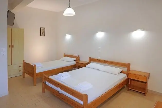 Üç Kişilik Oda