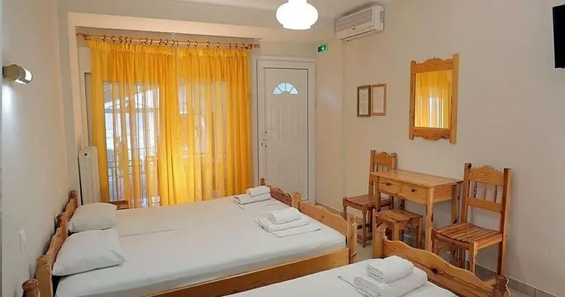 Üç Kişilik Oda