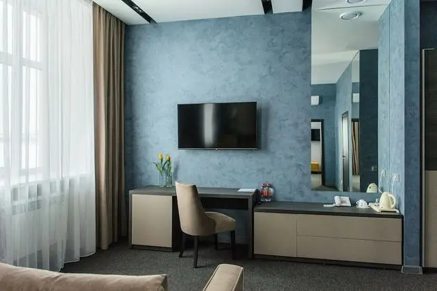 Luxury Oda