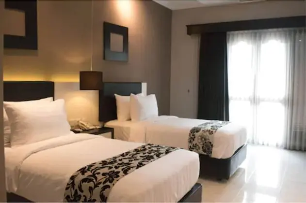 Deluxe Tek Büyük veya İki Ayrı Yataklı Oda, Sigara İçilmez, Şehir Manzaralı