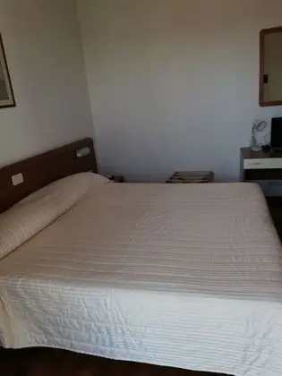 Tek Büyük veya İki Ayrı Yataklı Oda, Balkon, Deniz Manzaralı