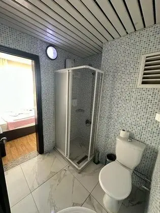Deluxe Üç Kişilik Oda , Deniz ve Dağ Manzaralı