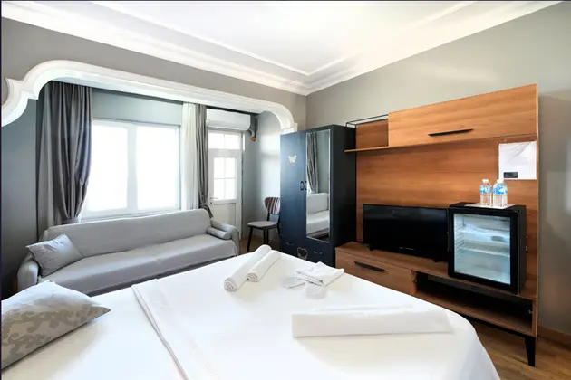 Deluxe Üç Kişilik Oda , Deniz ve Dağ Manzaralı