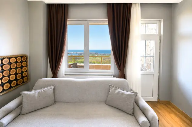 Deluxe Üç Kişilik Oda , Deniz ve Dağ Manzaralı