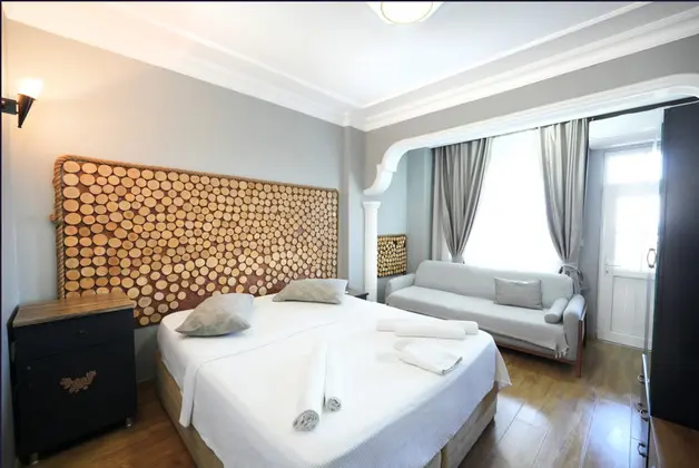 Deluxe Üç Kişilik Oda , Deniz ve Dağ Manzaralı