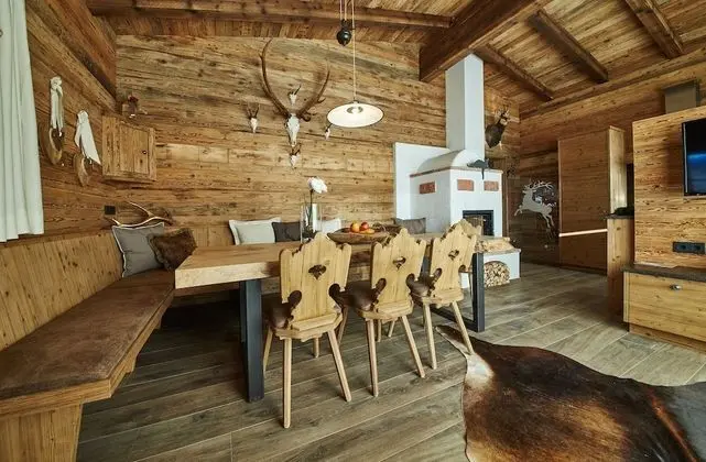 Luxury Dağ Evi, 2 Yatak Odası, Sauna, Dağ Manzaralı (Chalet - KRISTALL)