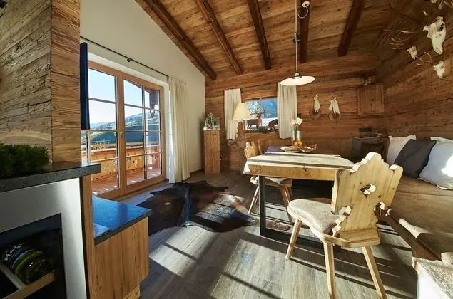 Luxury Dağ Evi, 2 Yatak Odası, Sauna, Dağ Manzaralı (Chalet - KRISTALL)