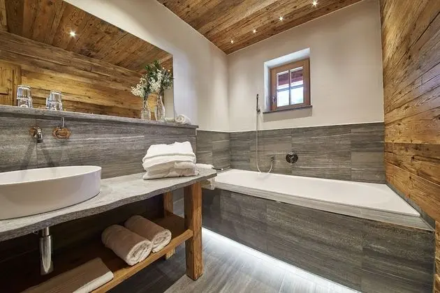 Luxury Dağ Evi, 2 Yatak Odası, Sauna, Dağ Manzaralı (Chalet - KRISTALL)