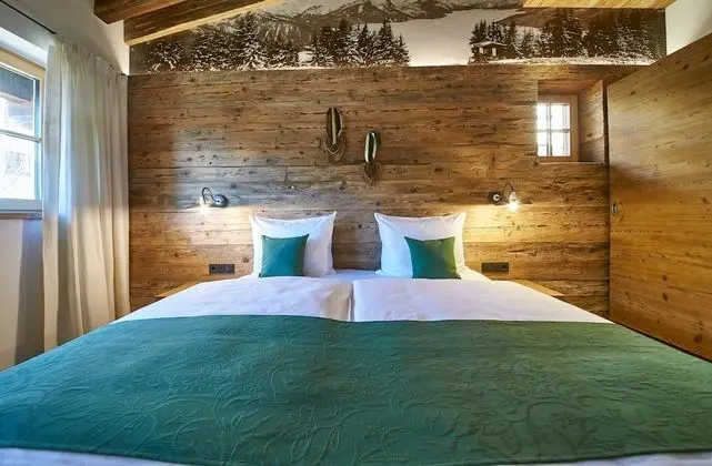 Luxury Dağ Evi, 3 Yatak Odası, Sauna, Dağ Manzaralı (Chalet - SMARAGD)