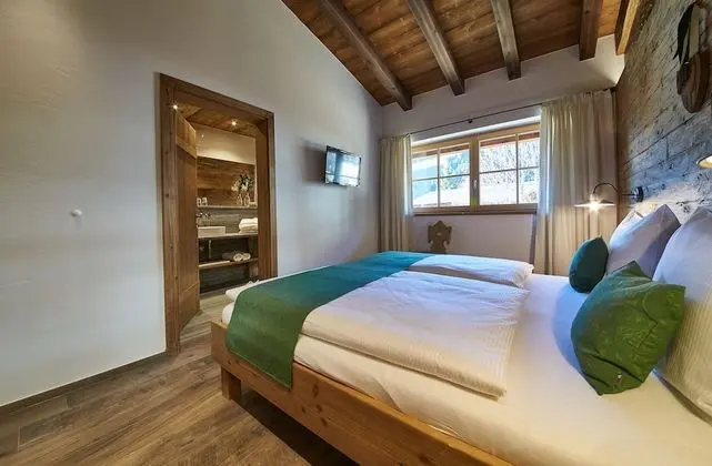 Luxury Dağ Evi, 3 Yatak Odası, Sauna, Dağ Manzaralı (Chalet - SMARAGD)