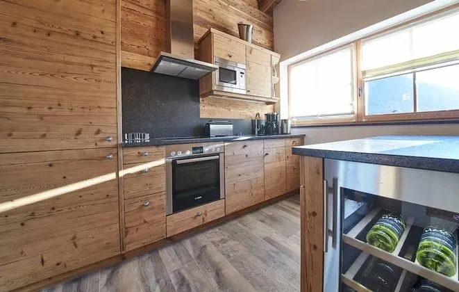 Luxury Dağ Evi, 3 Yatak Odası, Sauna, Dağ Manzaralı (Chalet - SMARAGD)