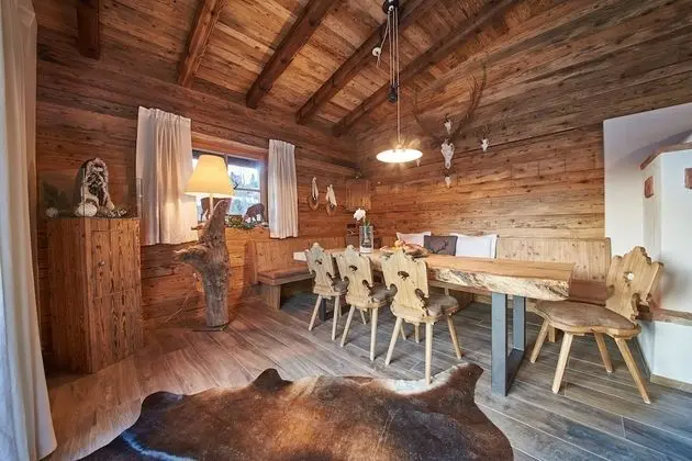 Luxury Dağ Evi, 3 Yatak Odası, Sauna, Dağ Manzaralı (Chalet - SMARAGD)