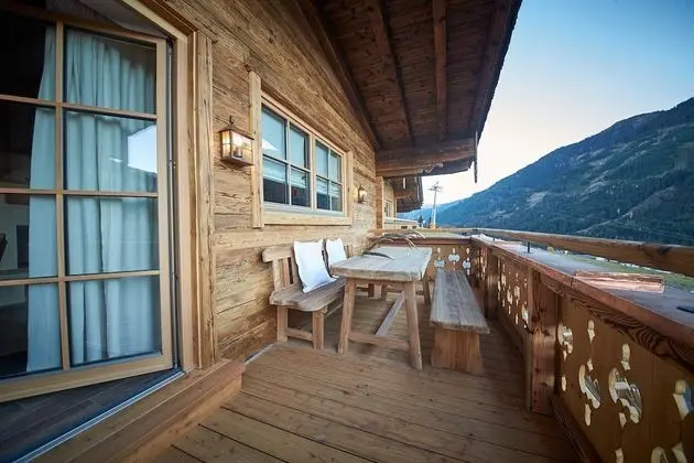 Luxury Dağ Evi, 3 Yatak Odası, Sauna, Dağ Manzaralı (Chalet - SMARAGD)