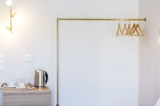 Apartment (Daphne)
