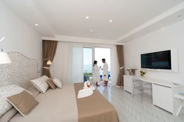 Süit, Balkon, Deniz Manzaralı