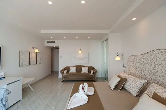 Süit, Balkon, Deniz Manzaralı