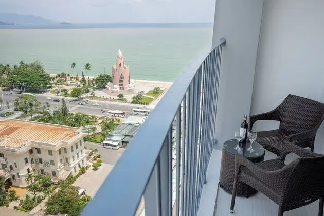 Premium Tek Büyük Yataklı Oda, 1 En Büyük (King) Boy Yatak, Kısmi Deniz Manzaralı