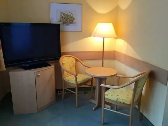 Comfort Tek Büyük Yataklı Oda