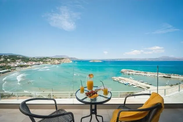 Studio Deluxe with Panoramic Sea View