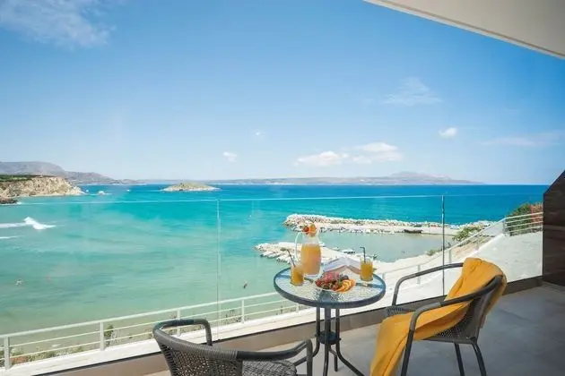 Studio Deluxe with Panoramic Sea View