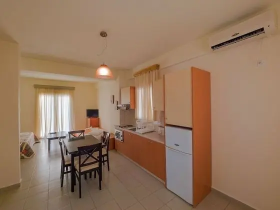 Stüdyo, Bahçe Manzaralı
