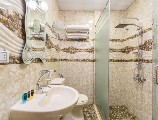 Deluxe Tek Büyük veya İki Ayrı Yataklı Oda (Pyramid View)