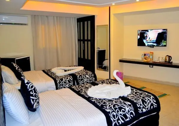 Deluxe Üç Kişilik Oda