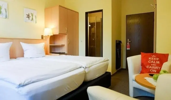 Standard Tek Büyük Yataklı Oda