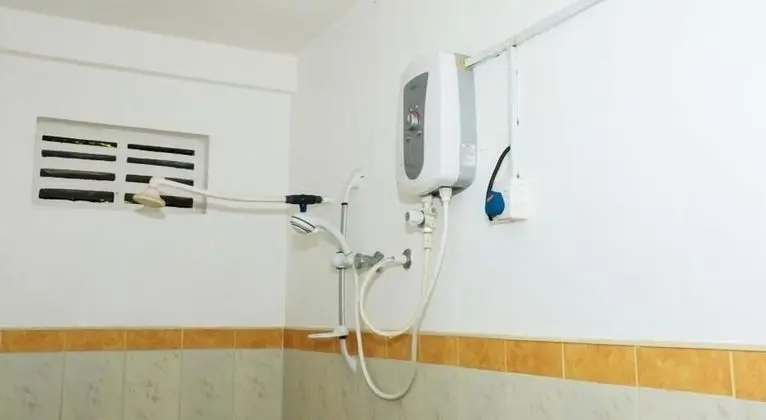 Üç Kişilik Oda