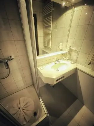 Family Oda, 1 Yatak Odası, Balkon, Göl Manzaralı