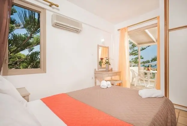 Stüdyo, Deniz Manzaralı