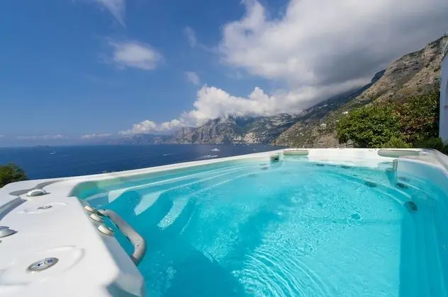 Villa, 4 Yatak Odası, Balkon