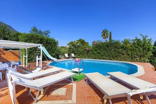 Villa, Sigara İçilebilir