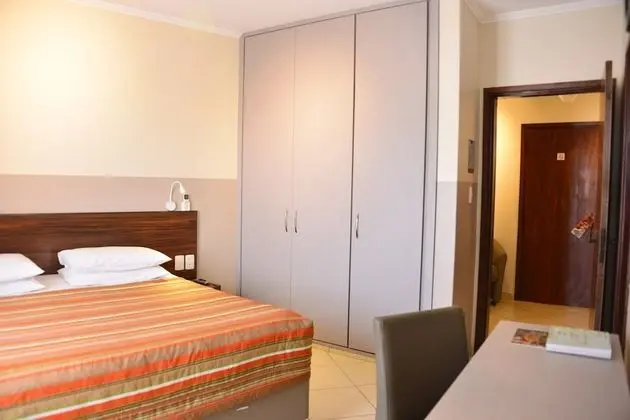 Standard Süit (com saleta)