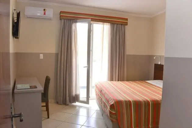 Standard Süit (com saleta)