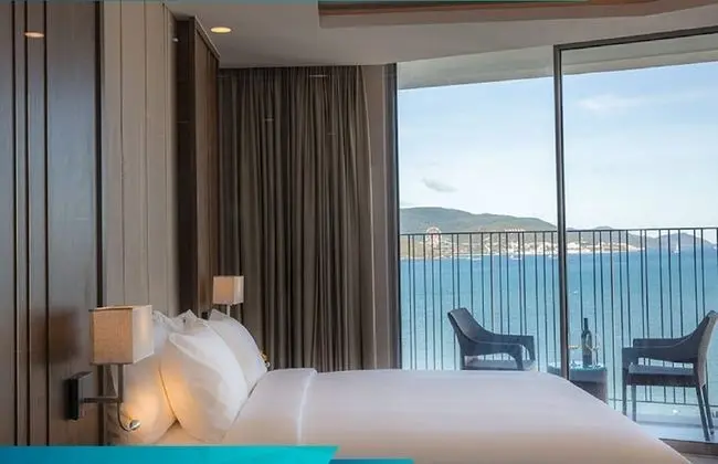 Deluxe Tek Büyük veya İki Ayrı Yataklı Oda, Deniz Manzaralı