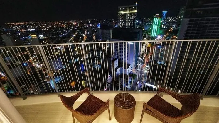 Deluxe Tek Büyük Yataklı Oda, Şehir Manzaralı